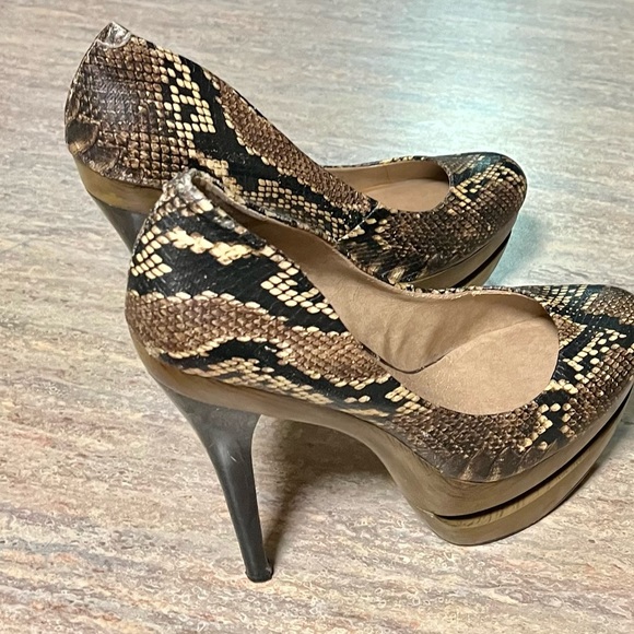 Jessica Simpson Croco platform high heels - Picture 6 of 16